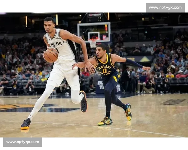 三战 100+40+18!文班成历史首人,MVP+DPOY 稳了? 三战 100+40+18!文班成历史首人,MVP+DPOY 稳了?