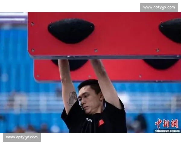 世锦赛 100 米障碍跑：兄弟对决，卢克卫冕双金